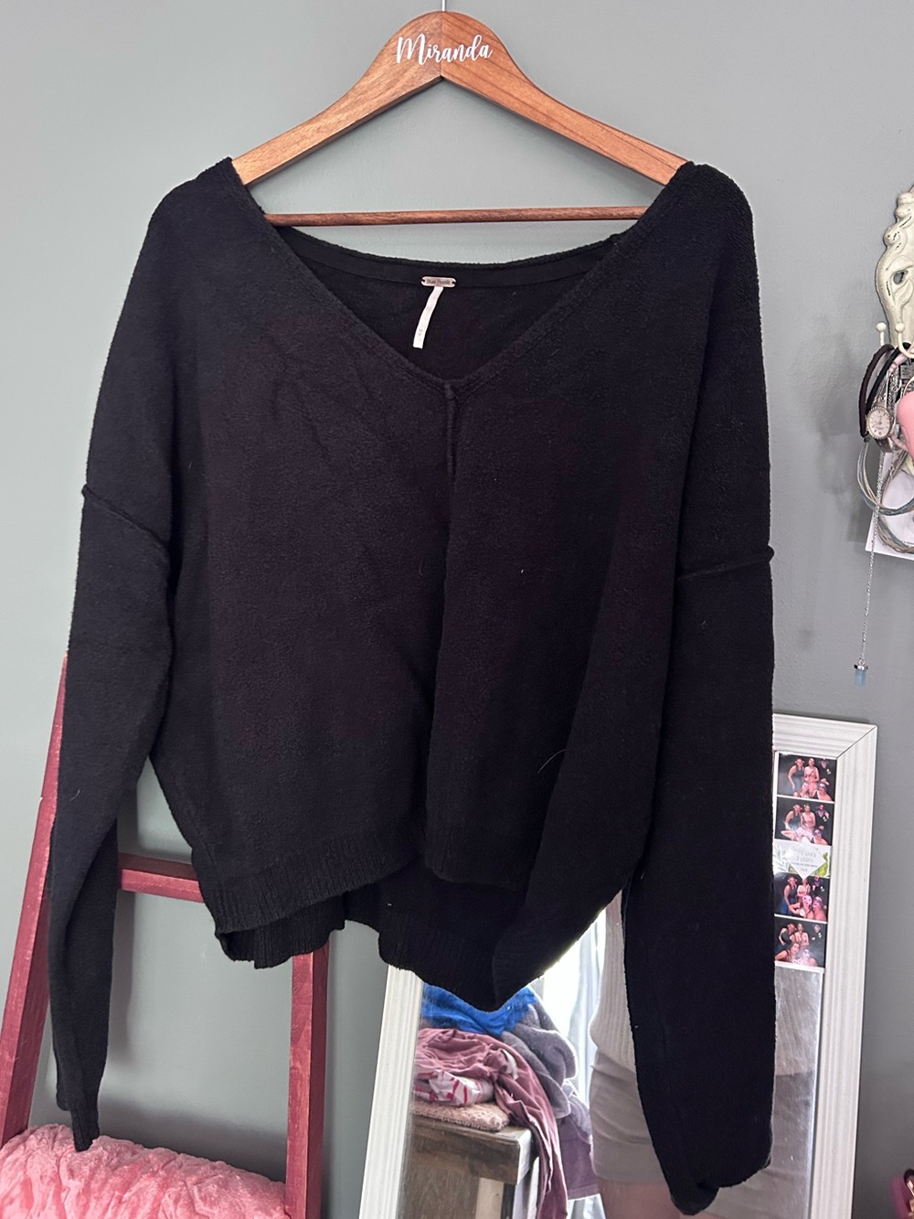 Free People Black V-Neck Knit Pullover